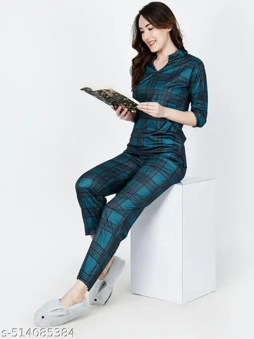 Teal printed Women Top and pyzama type comfortable Nightsuits/Co-ord Set