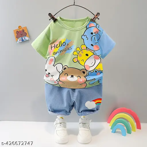 Snoopie Stylish Unisex Latest Clothing Set For Kids (Green)